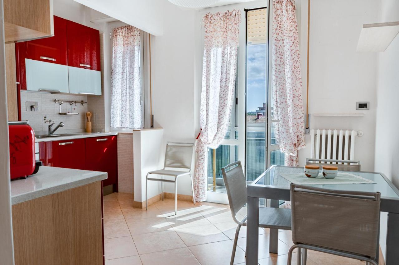 Luxury House Near Train Station Apartamento Livorno Exterior foto