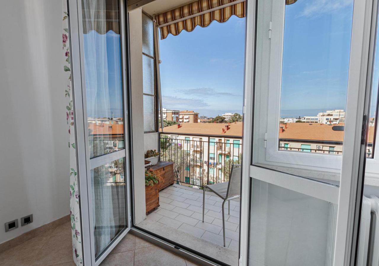Luxury House Near Train Station Apartamento Livorno Exterior foto